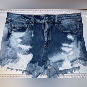 American Eagle Highrise Bluejeans shorts